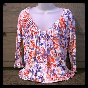Lucky brand v neck floral top